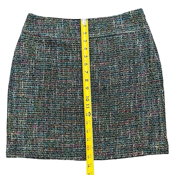 ⭐️ LOFT Shimmery Skirt | Textured | Mini | Size 2 | Side Zip | Fully Lined - Picture 5 of 8